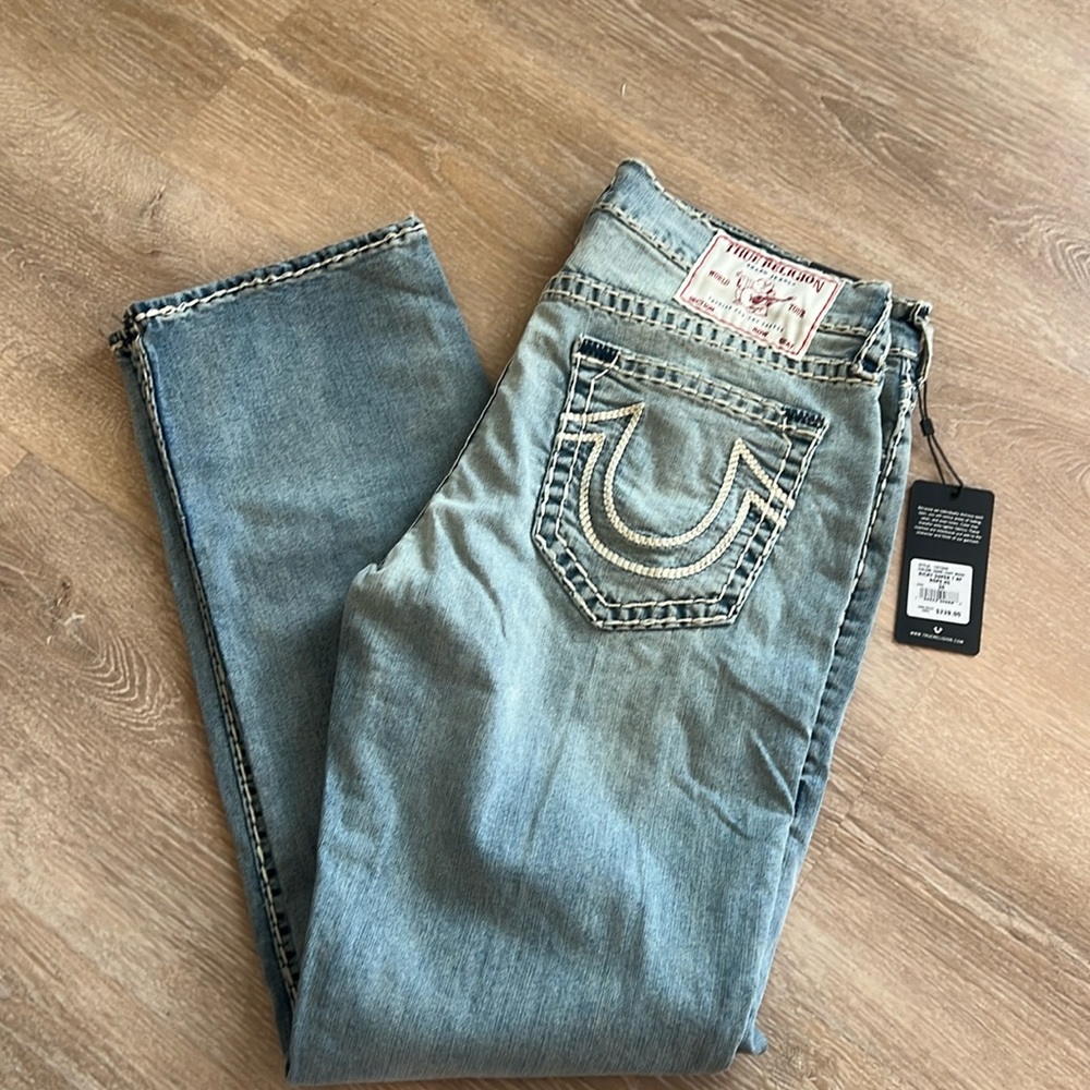 New with tags true religion, Ricky super TNF rope HS. Size 36. Light blue denim